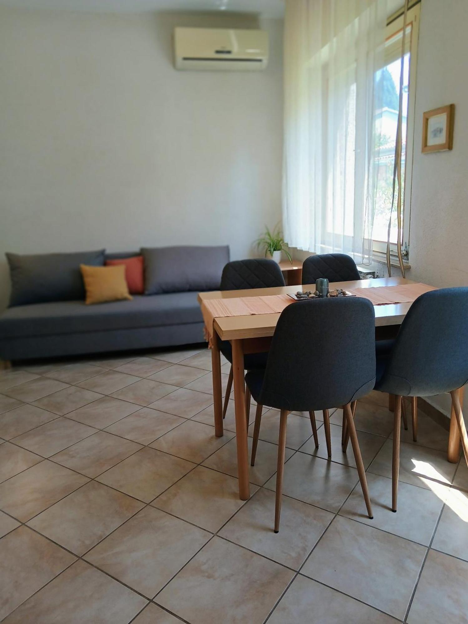 Apartments Jadranka Ivana Pula Ngoại thất bức ảnh