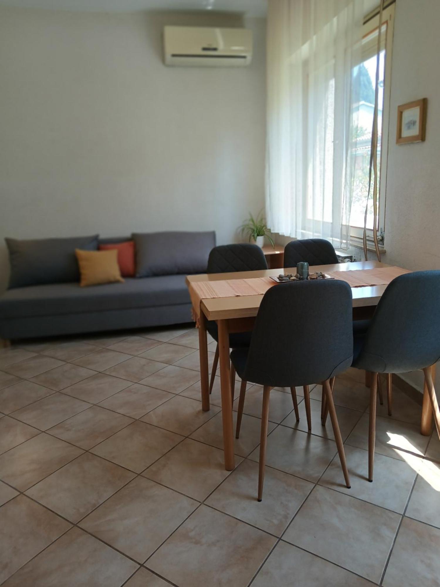 Apartments Jadranka Ivana Pula Ngoại thất bức ảnh