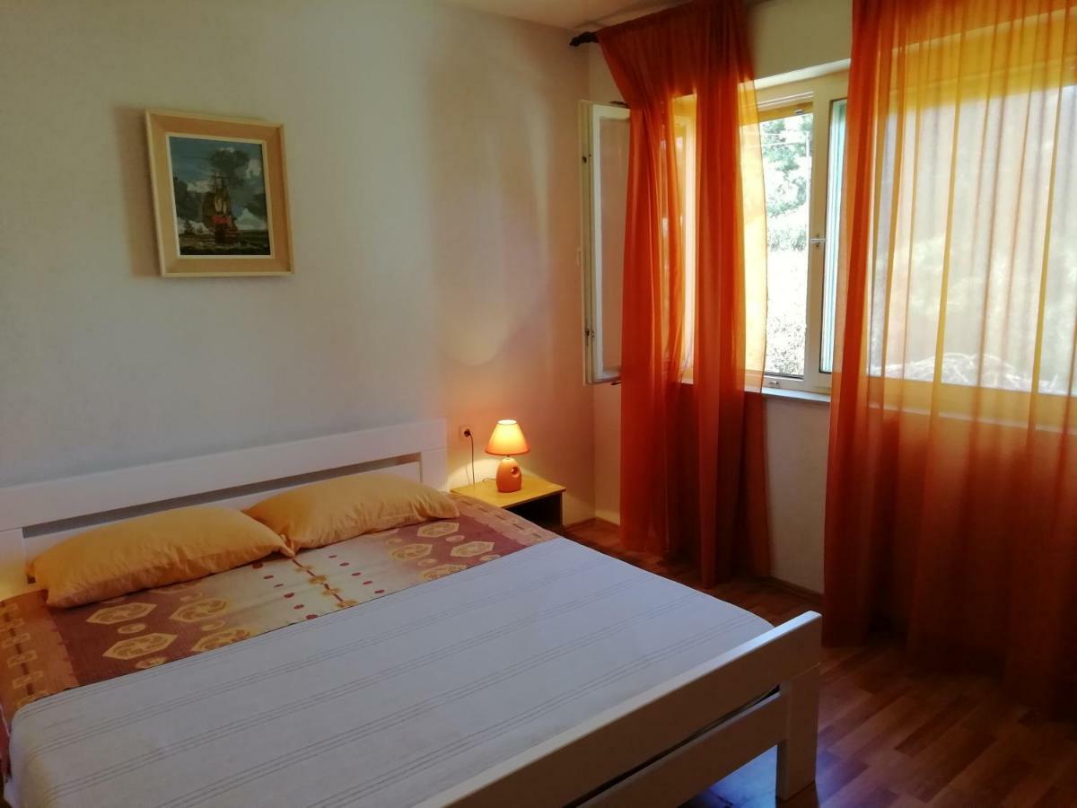 Apartments Jadranka Ivana Pula Ngoại thất bức ảnh