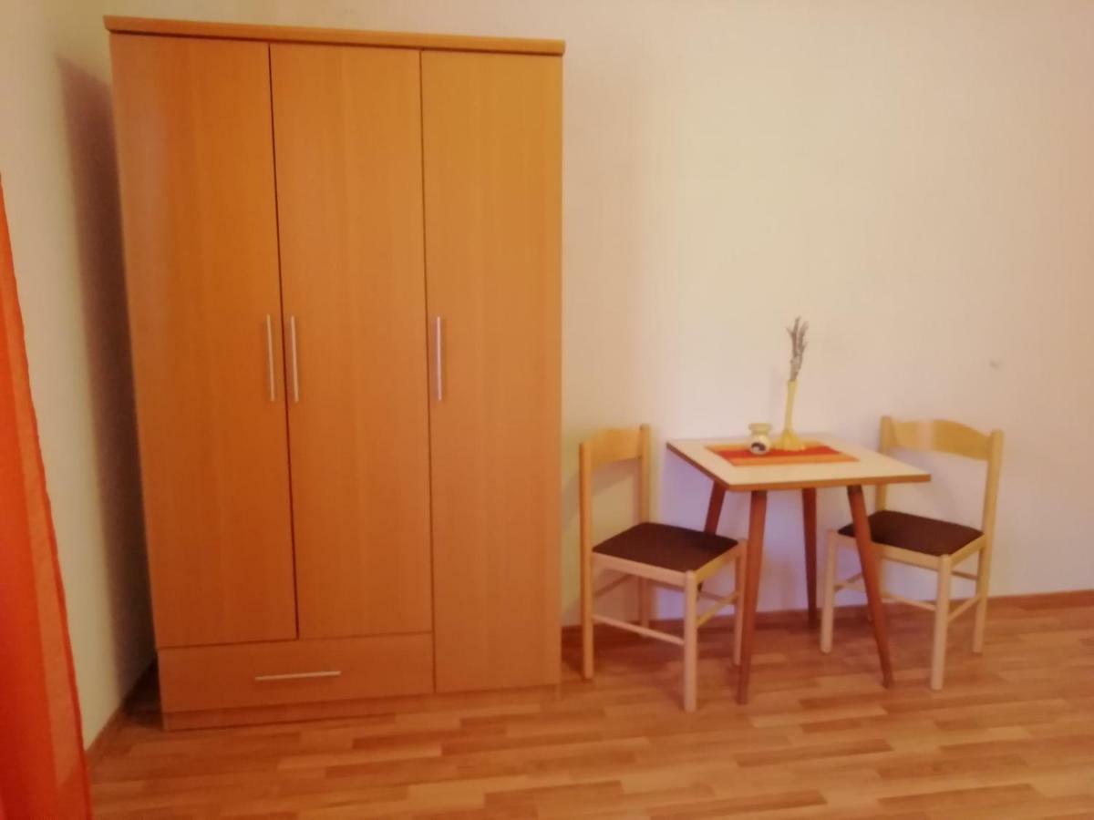 Apartments Jadranka Ivana Pula Ngoại thất bức ảnh