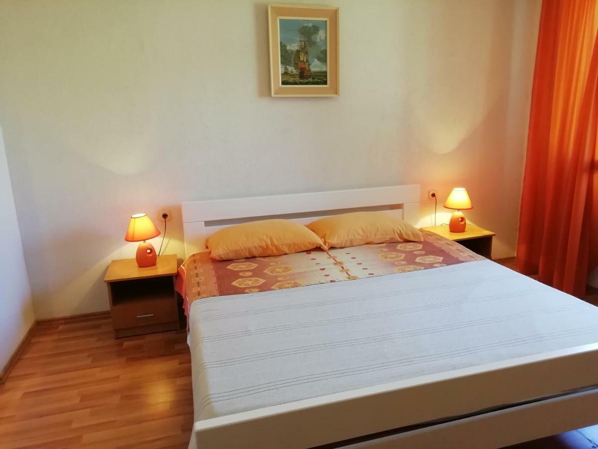 Apartments Jadranka Ivana Pula Ngoại thất bức ảnh