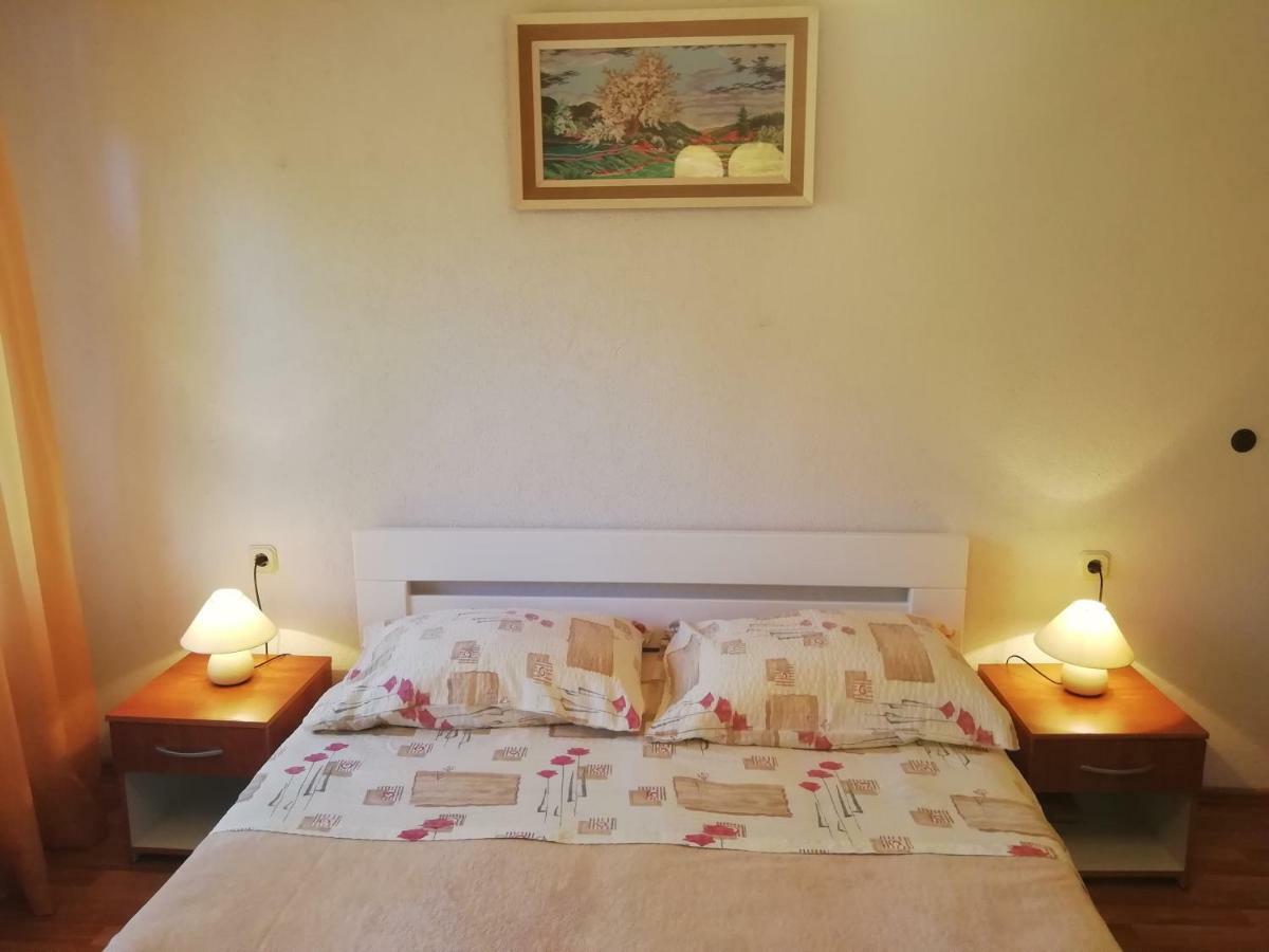 Apartments Jadranka Ivana Pula Ngoại thất bức ảnh