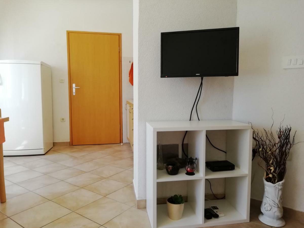Apartments Jadranka Ivana Pula Ngoại thất bức ảnh